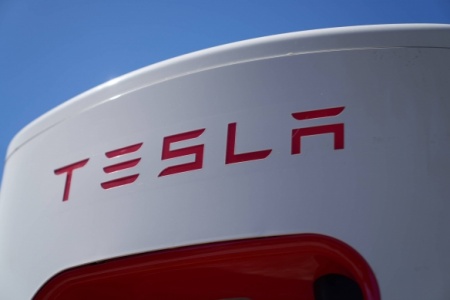 马斯克称特斯拉拟建