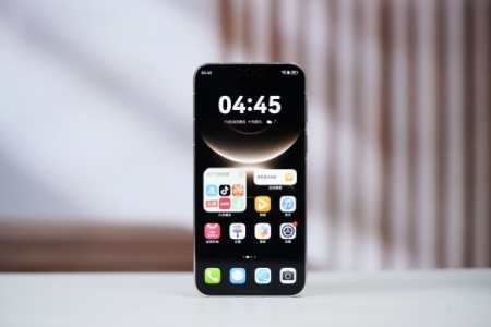 老年人有一半在用3000元以上手机：华为占比最多！